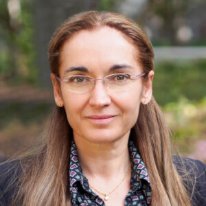 Eva Nogales