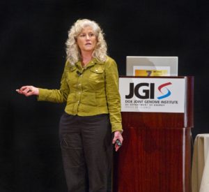 N. Louise Glass speaking at a JGI users meeting. (Credit: Roy Kaltschmidt/Berkeley Lab)